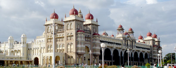 Luxury Mysore Hotels, Luxury Hotels in Mysore, Luxury Mysore Vacations, Luxury Mysore Holidays